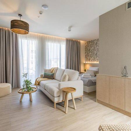 The Mediterranean Suites Pireu Exterior foto