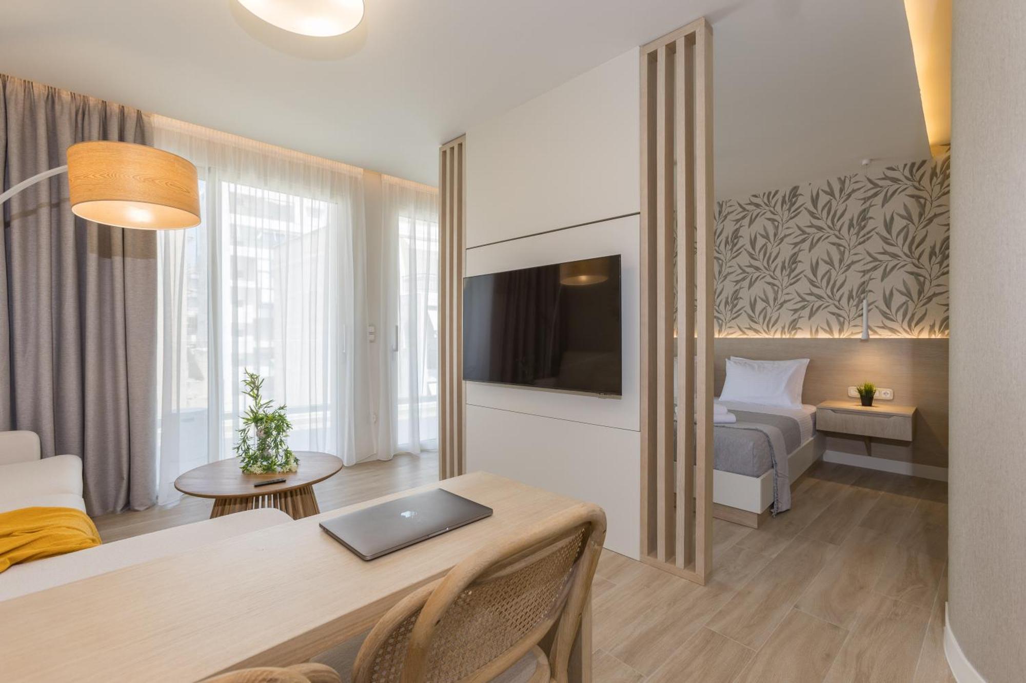 The Mediterranean Suites Pireu Exterior foto