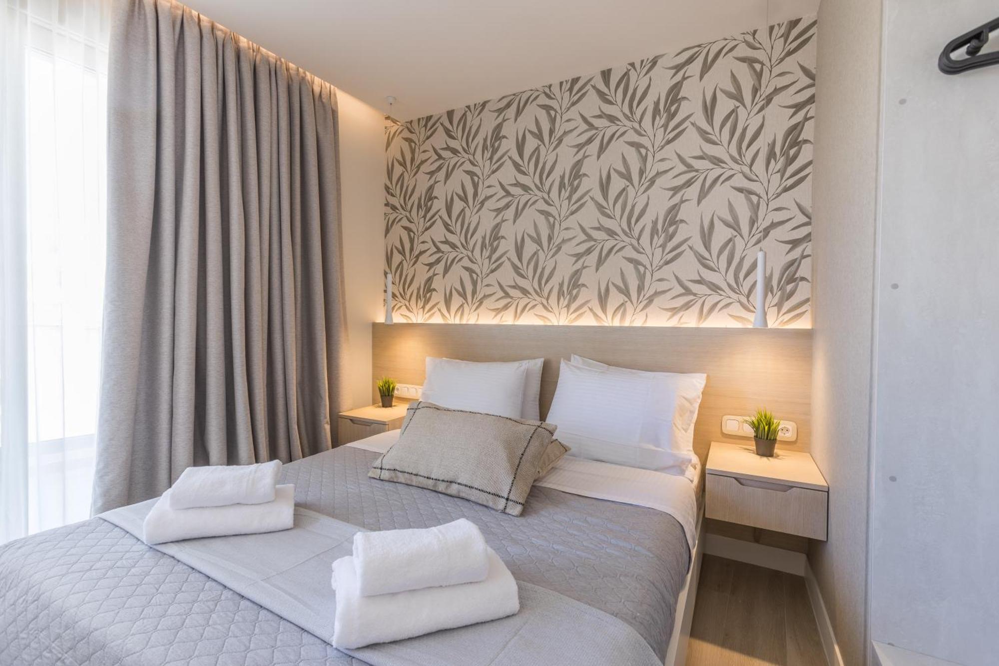 The Mediterranean Suites Pireu Exterior foto