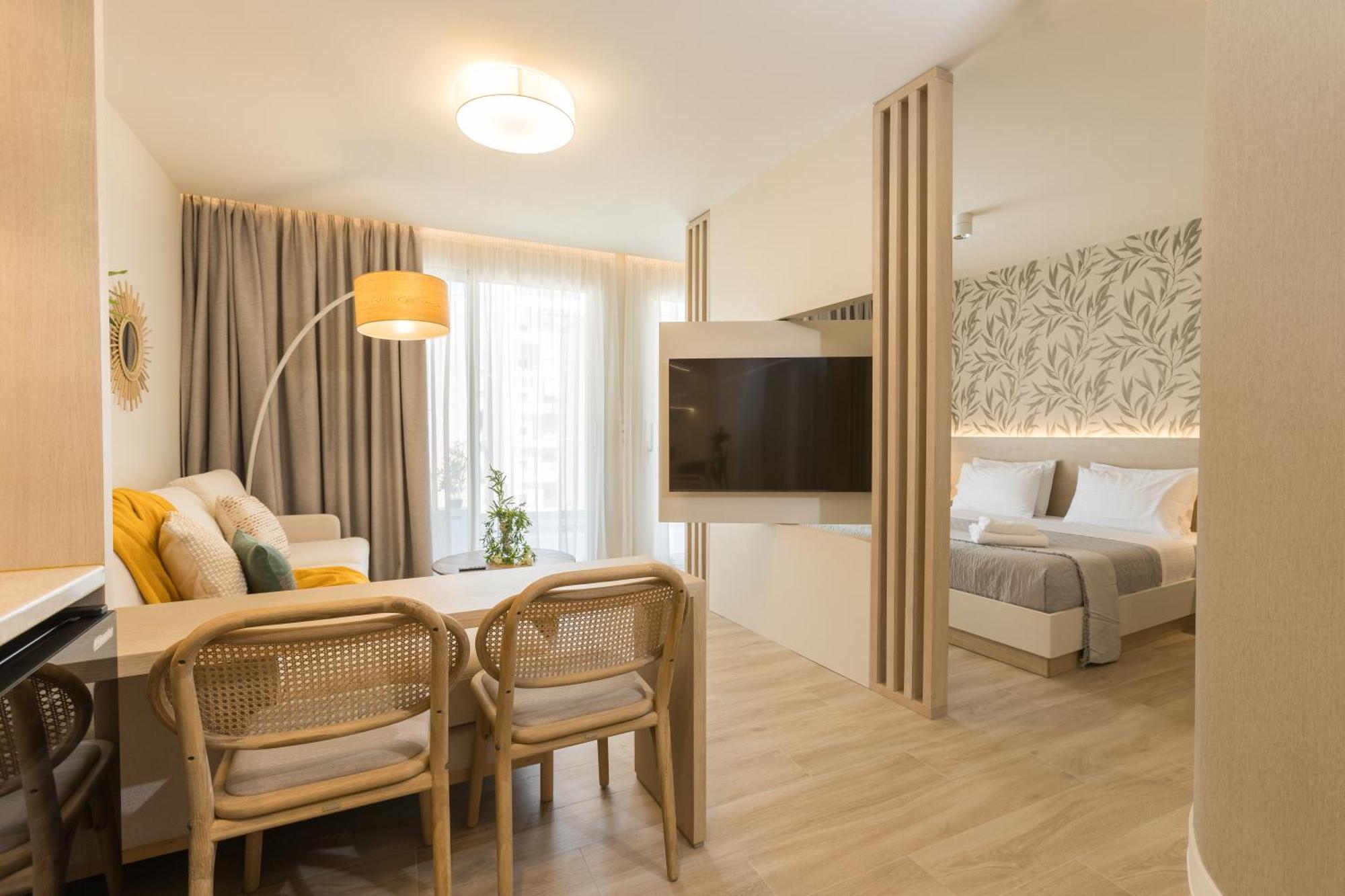 The Mediterranean Suites Pireu Exterior foto