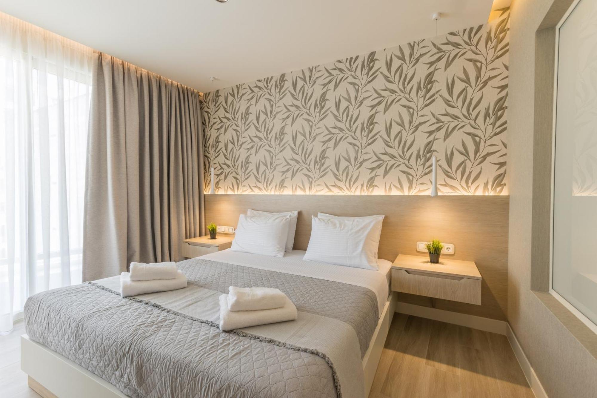 The Mediterranean Suites Pireu Exterior foto